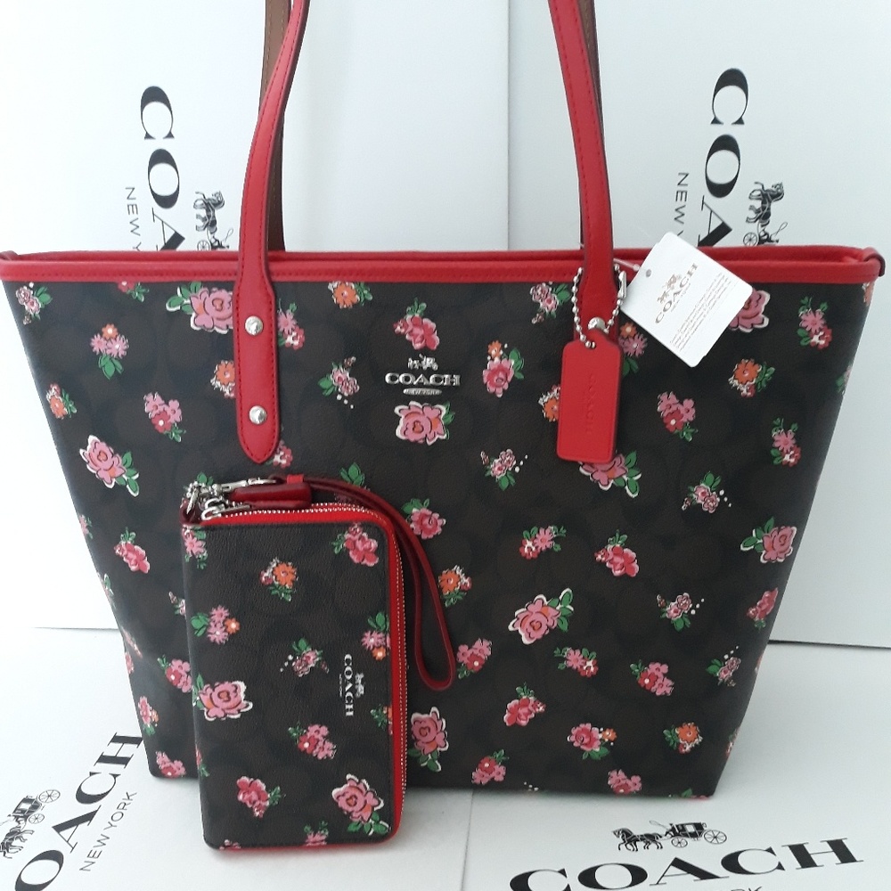 Coach Shoulder Bag & Wallet Wristlet